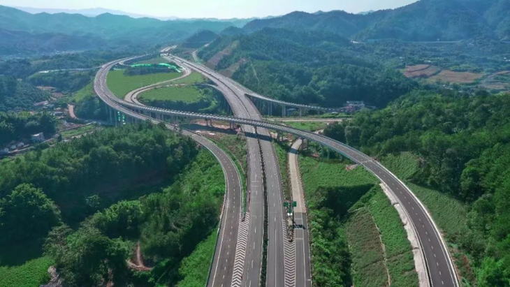 Một đoạn trong cao tốc Mai Châu - Đại Bộ ở Trung Quốc - Ảnh: Sở Giao thông Quảng Đông