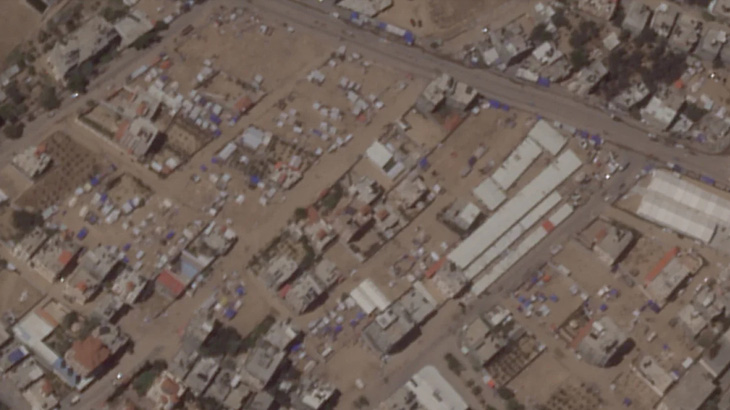 Hình ảnh vệ tinh dòng người Palestine tháo chạy khỏi Rafah