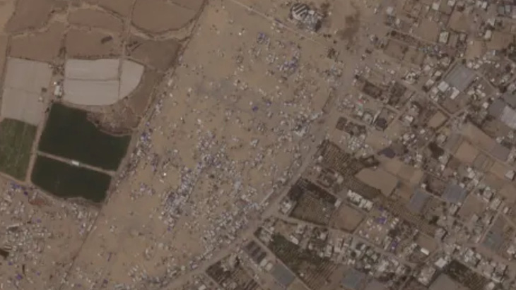 Hình ảnh vệ tinh chụp các khu lều trại ở Rafah ngày 8-5 - Ảnh: PLANET LABS