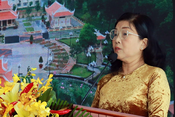 Bà Vũ Thị Minh Châu - chủ tịch UBND huyện Trảng Bom, Đồng Nai - có đơn xin nghỉ việc vì "lý do sức khỏe", nhưng trước đó bà đã bị kỷ luật - Ảnh: H.M.
