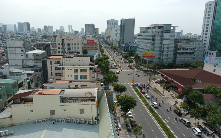Một góc đô thị Hải Châu, đường Nguyễn Văn Linh được quản lý chặt chẽ, đảm bảo trật tự đô thị - Ảnh: V.H