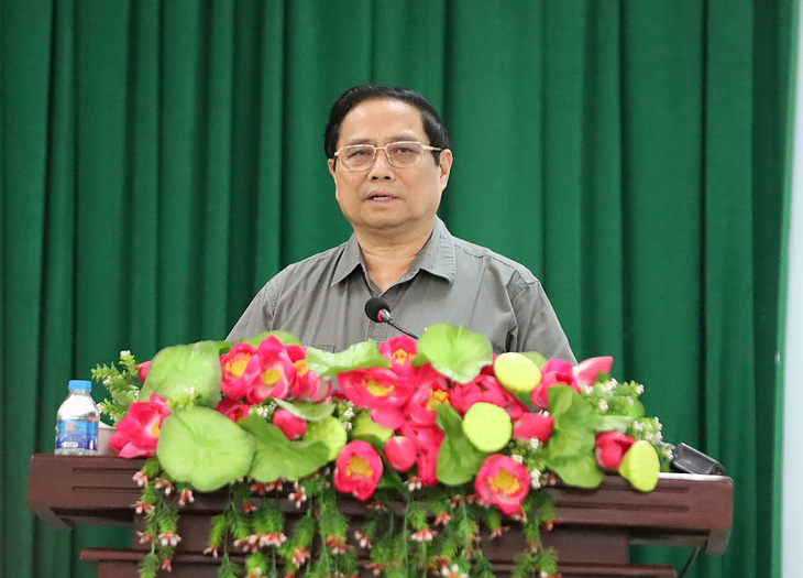 Thủ tướng Phạm Minh Chính tiếp xúc cử tri quận Ô Môn, TP Cần Thơ ngày 12-5 - Ảnh: PHẠM TRUNG