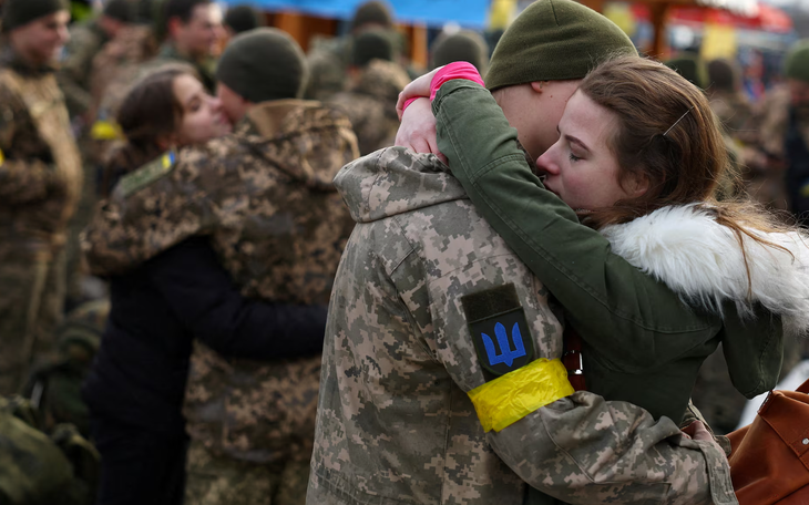 Bộ Quốc phòng Ukraine kêu gọi toàn dân 