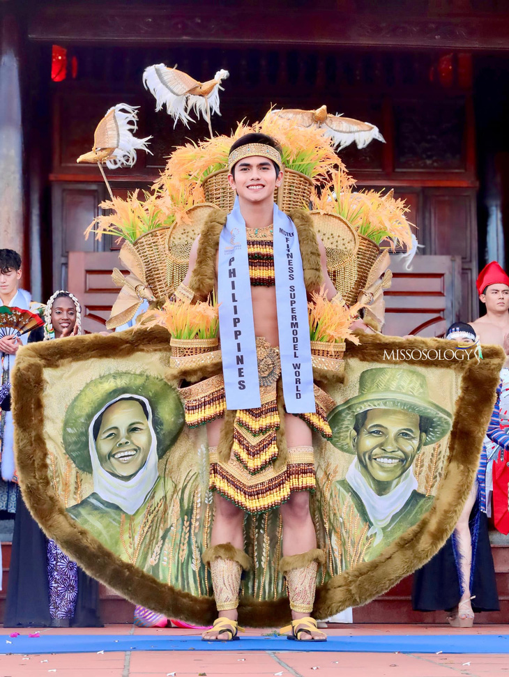 Thiết kế cầu kỳ của đại diện Philippines thể hiện nét đặc trưng văn hóa - Ảnh: Missosology