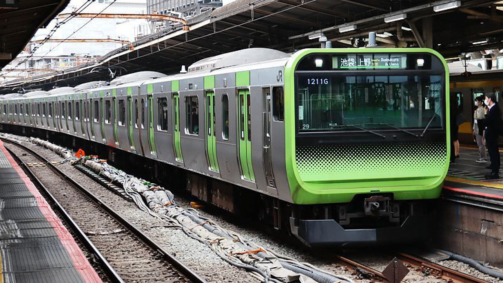 Một chuyến tàu thuộc tuyến JR Yamanote - Ảnh: Japan Guide