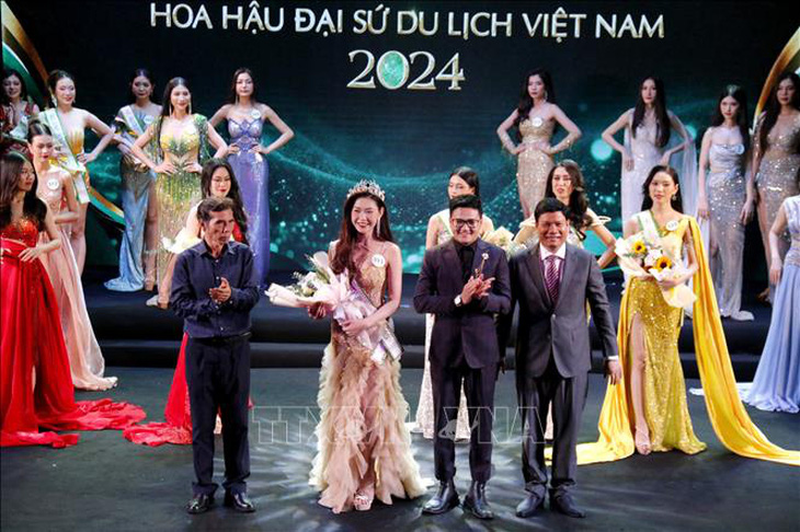 Á hậu 2 tại chung kết Hoa hậu Đại sứ Du lịch Việt Nam 2024