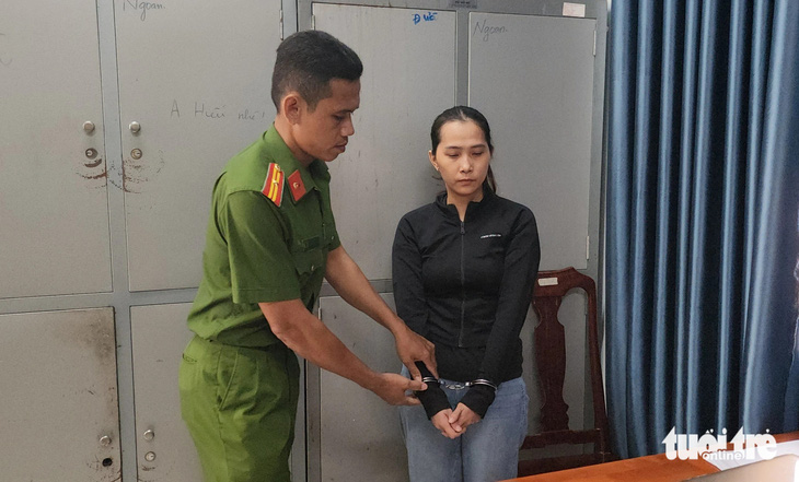 Bị can Nguyễn Thị Thu Trang bị bắt tạm giam 4 tháng về tội "lừa đảo chiếm đoạt tài sản" - Ảnh: VĂN VŨ