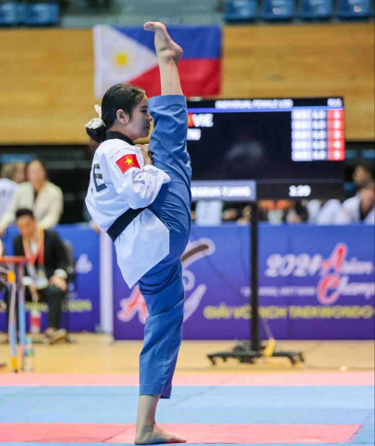 Chấm điểm sai VĐV Việt Nam, trọng tài bị dừng việc ở Giải taekwondo châu Á