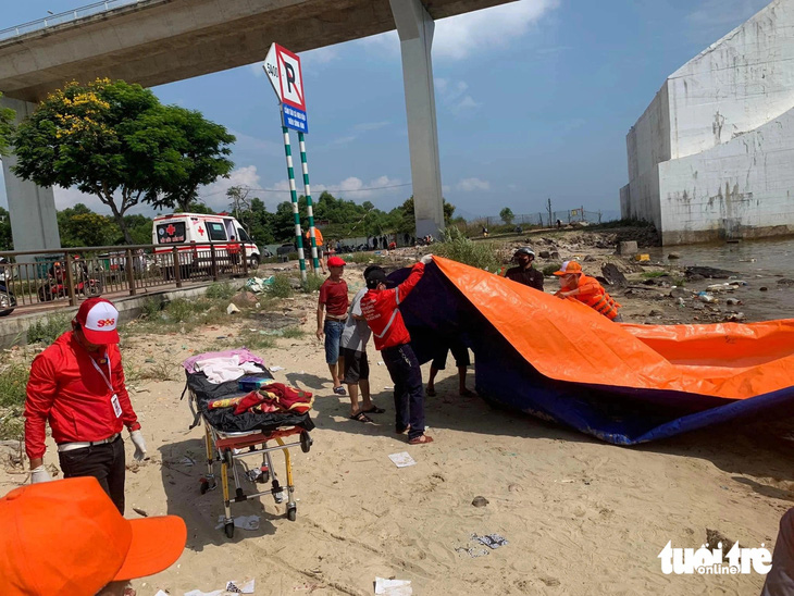 Mỗi cuộc tìm kiếm nạn nhân nhảy cầu tốn chi phí 3-4 triệu đồng - Ảnh: SOS Đà Nẵng