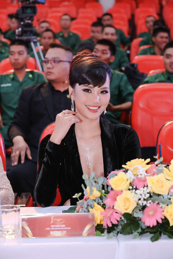 Giám đốc quốc gia Miss Universe Viet Nam - Á hậu 1 Hương Ly - thành viên ban giám khảo