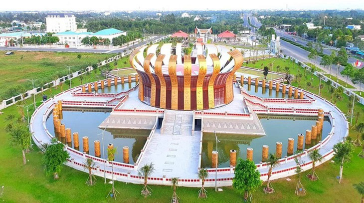 Đền thờ Vua Hùng ở TP Cần Thơ - Ảnh: TRUNG PHẠM