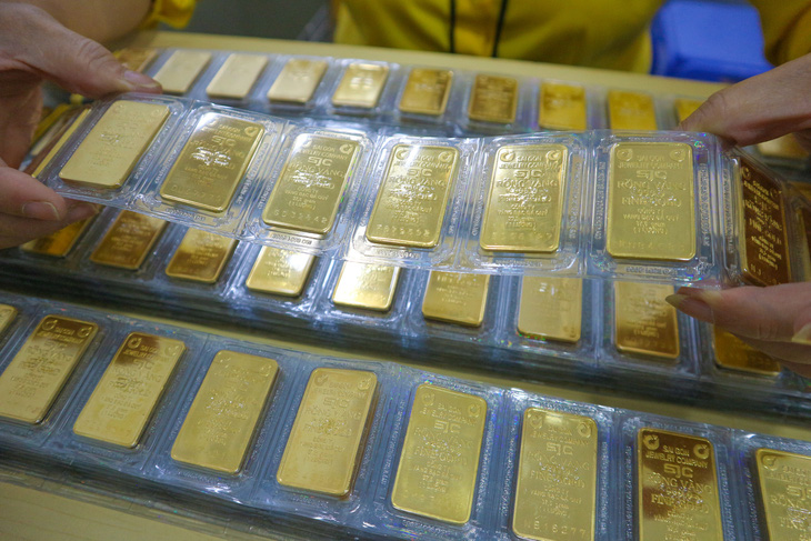 Giá vàng bật tăng trở lại, lên 90,2 triệu đồng/lượng - Ảnh: NGỌC PHƯỢNG