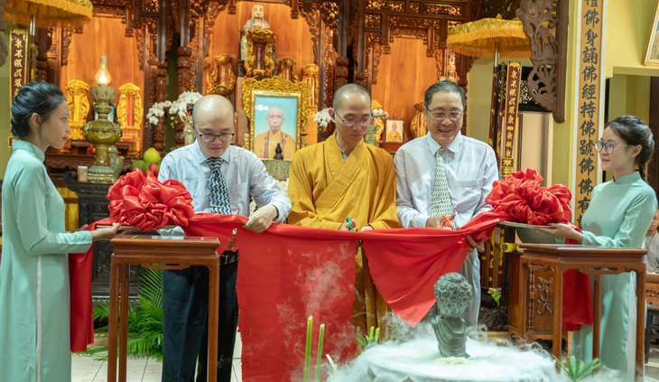 Khai mạc triển lãm tem về Phật giáo - Ảnh: Lê Minh chùa Bửu Đà