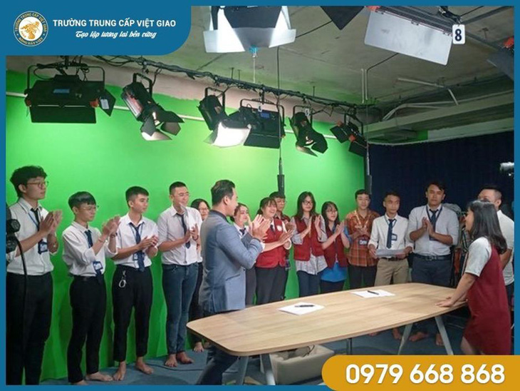 Trường Việt Giao hút Gen Z chọn học quản trị dịch vụ giải trí và tổ chức sự kiện- Ảnh 1.