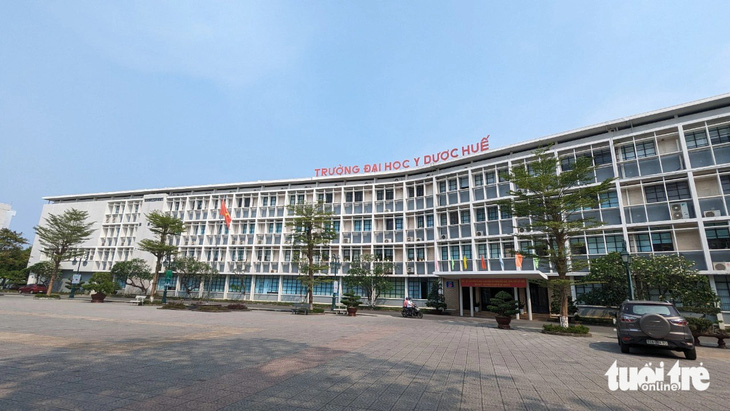 Trường đại học Y Dược (Đại học Huế) sẽ tăng học phí trong năm học mới 2024-2025 - Ảnh: NHẬT LINH