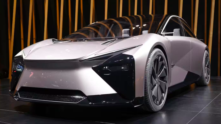 Xe điện Lexus LF-ZC của Toyota dự kiến ra mắt năm 2026 được trang bị khả năng xác định bằng phần mềm SDV - Ảnh chụp màn hình Nikkei
