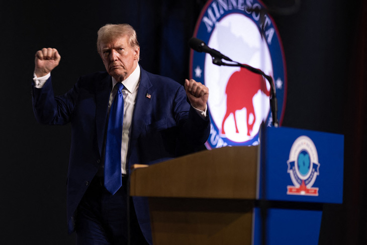 Ông Trump tại sự kiện gây quỹ của Đảng Cộng hòa bang Minnesota tối 17-5 (giờ Mỹ) - Ảnh: AFP