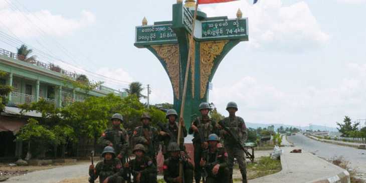 Ảnh này được trang tin The Irrawaddy đăng ngày 18-5 với dòng chú thích: 