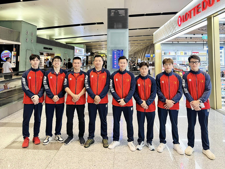 Thành phần đội tuyển thể dục dụng cụ Việt Nam dự Giải vô địch châu Á 2024 - Ảnh: TRƯƠNG MINH SANG