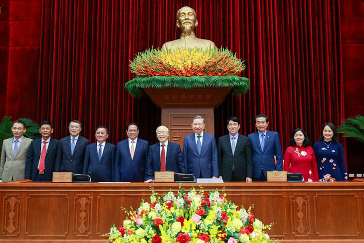 Tổng bí thư Nguyễn Phú Trọng, Thủ tướng Chính phủ Phạm Minh Chính cùng các đại biểu tham dự hội nghị - Ảnh: NHẬT BẮC