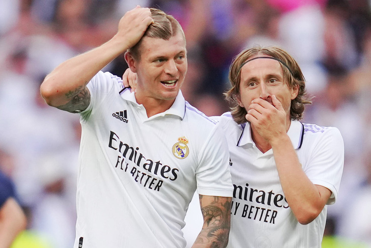 Bộ đôi Kroos và Modric (phải) có thể cùng ở lại Real Madrid - Ảnh: REUTERS