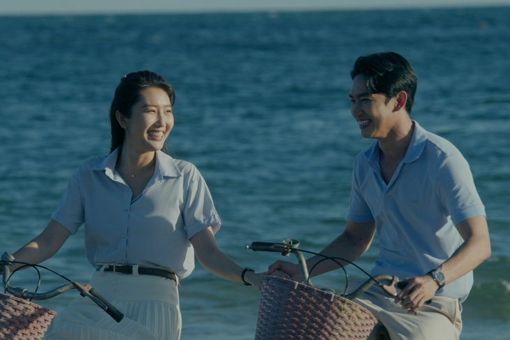 Thúy Ngân và Võ Cảnh trong phim 7 năm chưa cưới sẽ chia tay - Ảnh: ĐPCC