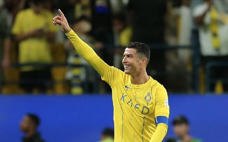 Cristiano Ronaldo seized the opportunity as quickly as electricity