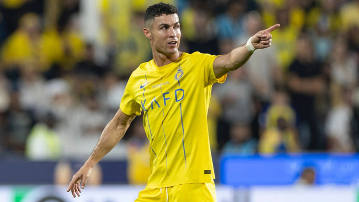 Ronaldo ghi cú đúp giúp Al Nassr chiến thắng