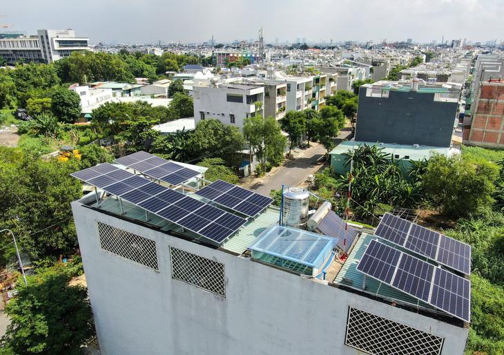 Điện mặt trời áp mái nhà ở quận Gò Vấp, TP.HCM - Ảnh: QUANG ĐỊNH