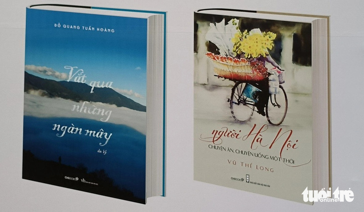 Hai quyển sách mở đầu Tủ sách văn hóa Việt xuất bản sang tiếng Trung - Ảnh: LINH ĐOAN