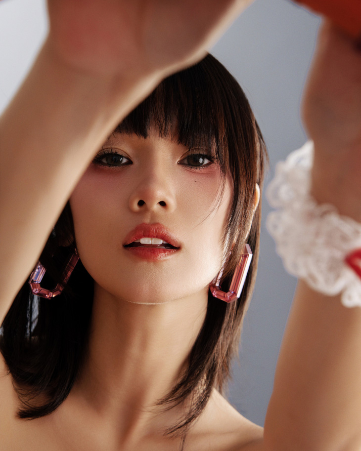 Hoàng Yến Chibi đạt thành tích khủng với EP 'Duyệt'- Ảnh 3.