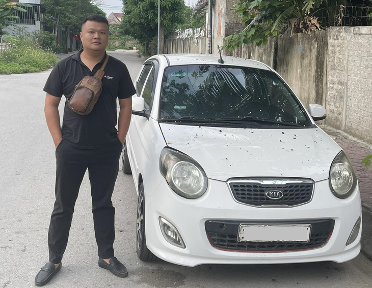 Anh Đậu Đình Đức - một người có nhiều năm kinh nghiệm trong lĩnh vực kinh doanh xe cũ ở Nghệ An - cho rằng VinFast VF 3 sẽ ghi điểm với những gia đình có nhu cầu mua xe thứ hai. Hiện tượng này không chỉ xuất hiện ở Nghệ An, mà còn ở các tỉnh khác - Ảnh: NVCC