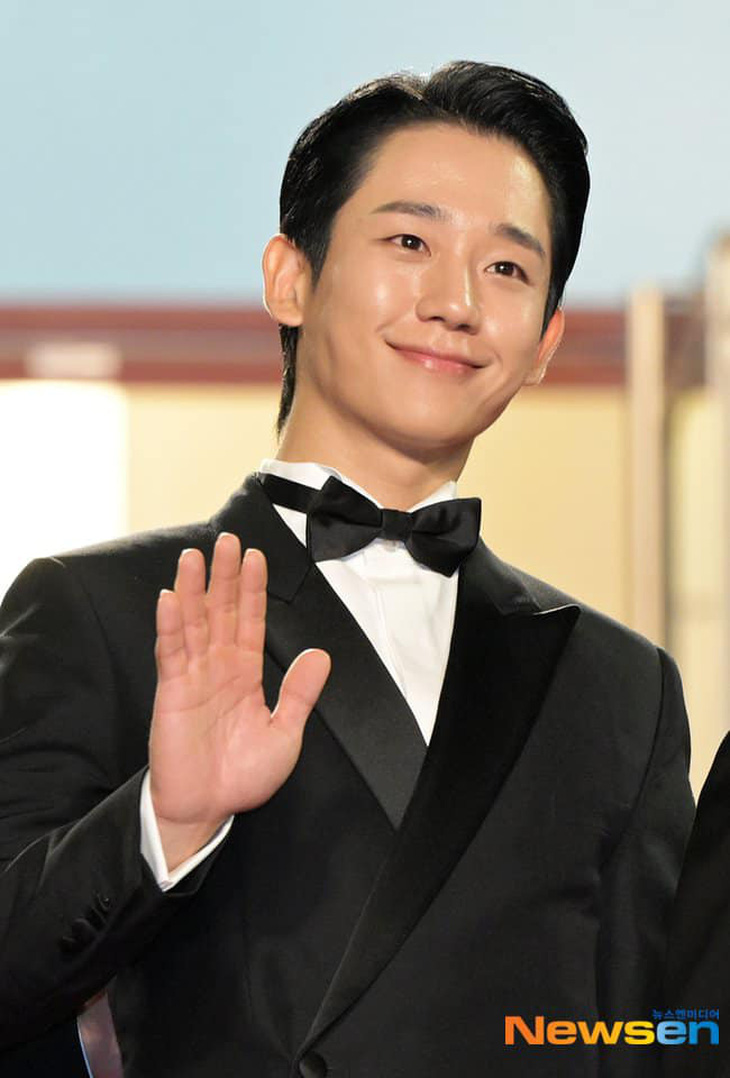 Jung Hae In lịch lãm trong buổi chiếu Veteran 2, phim Hàn duy nhất tại Cannes 2024- Ảnh 2.