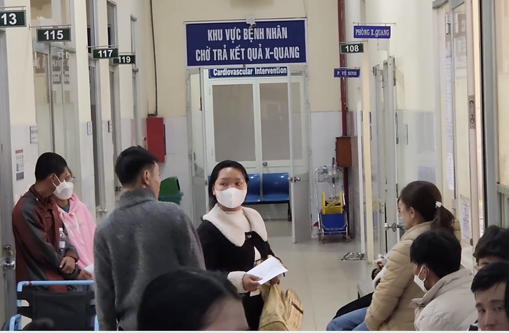 Bệnh nhân tại Lâm Đồng gặp khó khăn khi nhiều vật tư y tế đã hết - Ảnh: M.V.