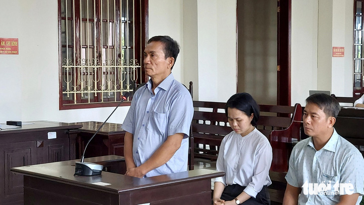 Bị cáo Trần Văn Hai, nguyên giám đốc CDC Đồng Tháp - Ảnh: PHƯỚC THANH