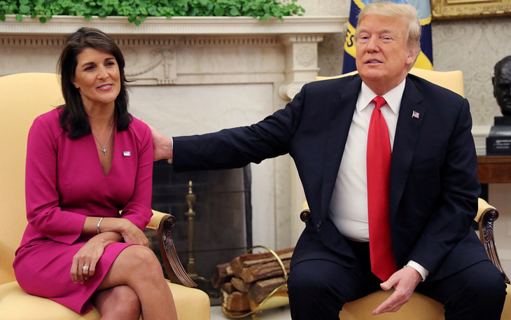 Bà Nikki Haley và ông Donald Trump trong ảnh chụp tại Nhà Trắng năm 2018 - Ảnh: REUTERS