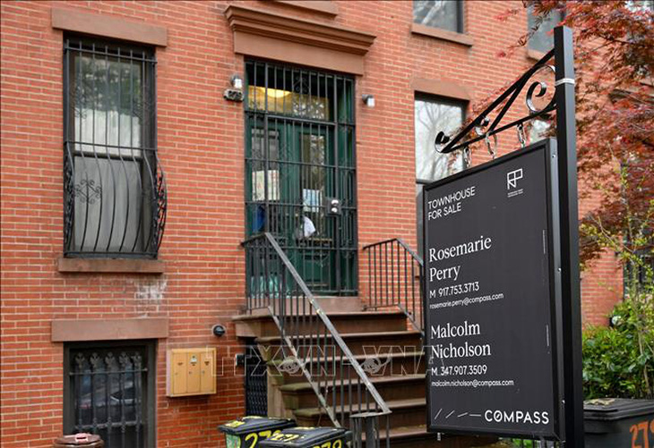 Một ngôi nhà được rao bán tại New York, Mỹ - Ảnh: AFP