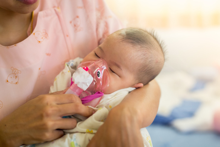 Viêm phổi là nguyên nhân gây tử vong hàng đầu ở trẻ nhỏ. Ảnh: Shutterstock