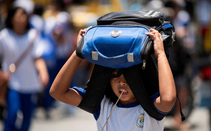 Philippines điều chỉnh năm học để tránh nắng nóng