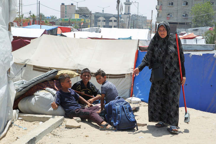 Ai Cập lo người Palestine ở Rafah, phía nam Dải Gaza, sẽ vượt biên để lánh chiến sự - Ảnh: REUTERS