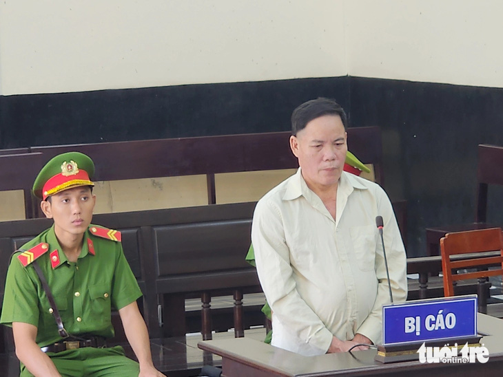 Bị cáo Lê Văn Quấn tại phiên tòa xét xử sơ thẩm - Ảnh: HOÀI THƯƠNG