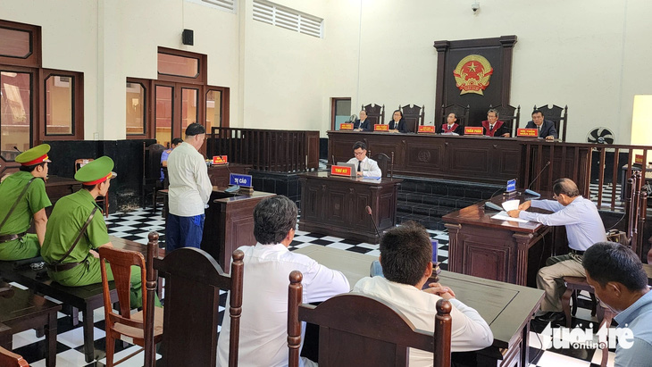 Quang cảnh phiên tòa xét xử bị cáo Lê Văn Quấn - Ảnh: HOÀI THƯƠNG