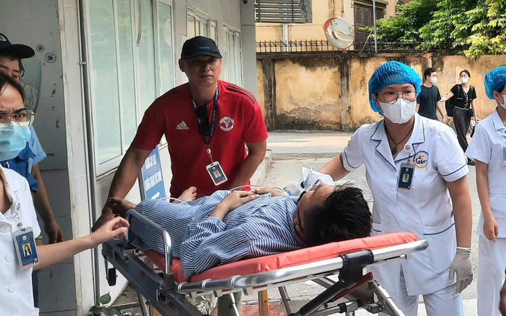 Chuyển 3 nạn nhân vụ cháy ở Trung Kính đến Bệnh viện Bạch Mai