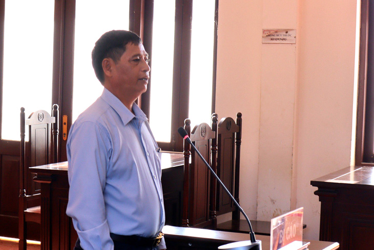 Bị cáo Ma Ly Phước, cựu phó trưởng Ban thường trực Ban Dân vận Tỉnh ủy Bình Phước, lãnh 15 tháng tù giam do lái xe tông chết người khi đang bị tước bằng lái, vi phạm nồng độ cồn - Ảnh: AN BÌNH