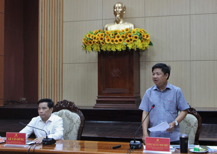 Bí thư Tỉnh ủy Lương Nguyễn Minh Triết phát biểu chỉ đạo thúc đẩy tiến độ dự án nạo vét sông Cổ Cò tại buổi làm việc - Ảnh: Q.Hà