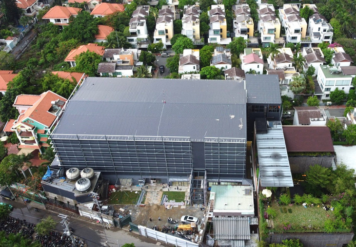 Công trình nhà ở thuộc phường An Phú, TP Thủ Đức, TP.HCM (màu đen) xây sai phép với diện tích vi phạm hơn 1.000m² - Ảnh: MINH HÒA