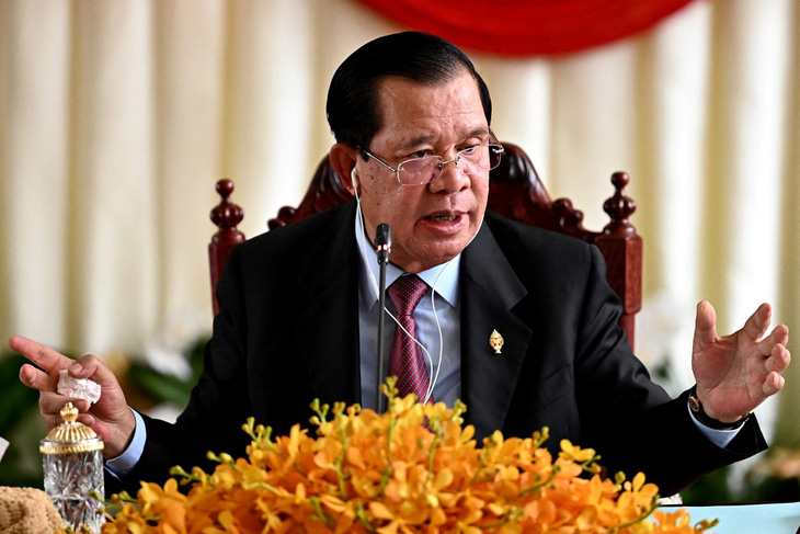 Cựu thủ tướng Campuchia Hun Sen nói lịch trình xây kênh Phù Nam Techo do Thủ tướng Hun Manet quyết định - Ảnh: AFP