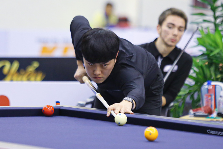 Kim Jun Tae trong trận thắng trước Hashas Burak để vươn lên ngôi số 1 thế giới - Ảnh: ĐỨC VŨ