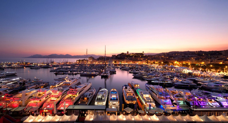 Ảnh quảng cáo cho thuê các du thuyền ở Liên hoan phim Cannes - Ảnh: Bespoke Yacht Charter