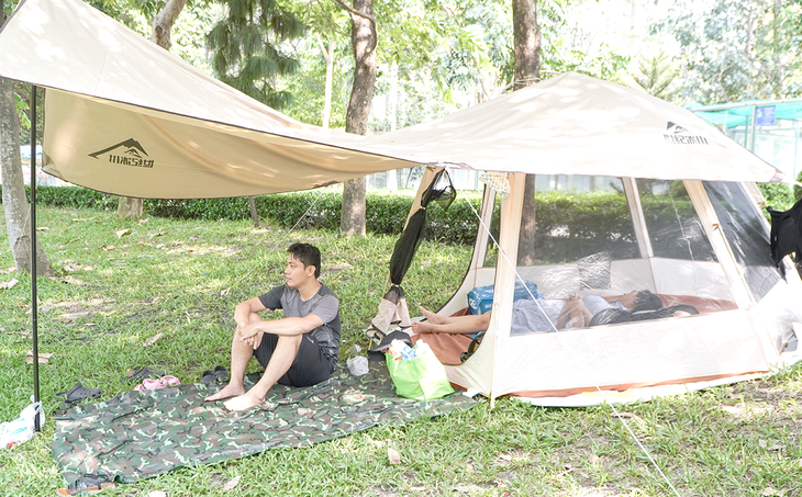 Một ngày camping giữa TP của gia đình anh Hiếu kéo dài khoảng 8 tiếng